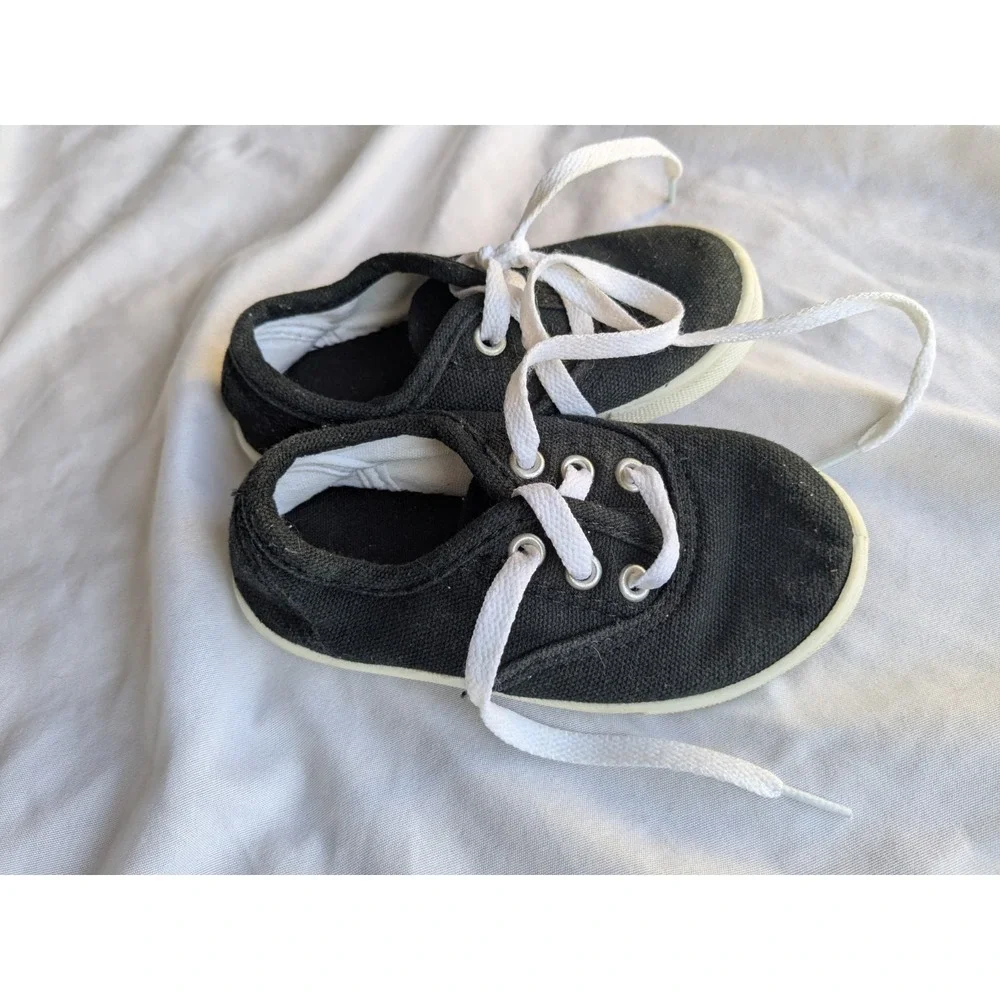 Toddler Girl Black And White‎ Shoes Size 7